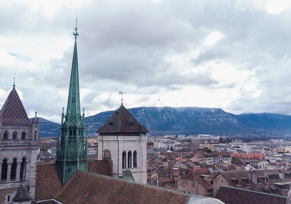 Geneva Old Town, Chocolate and Lake Guided Walking Tour